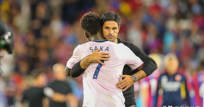 李霄鹏的履 李霄鹏的履