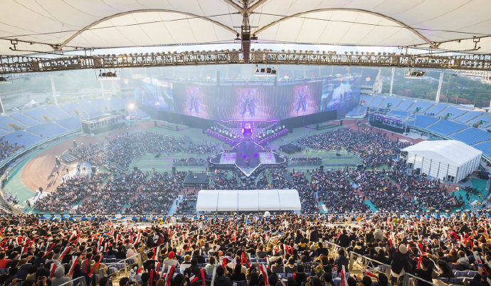 高耸雨林 高耸雨林